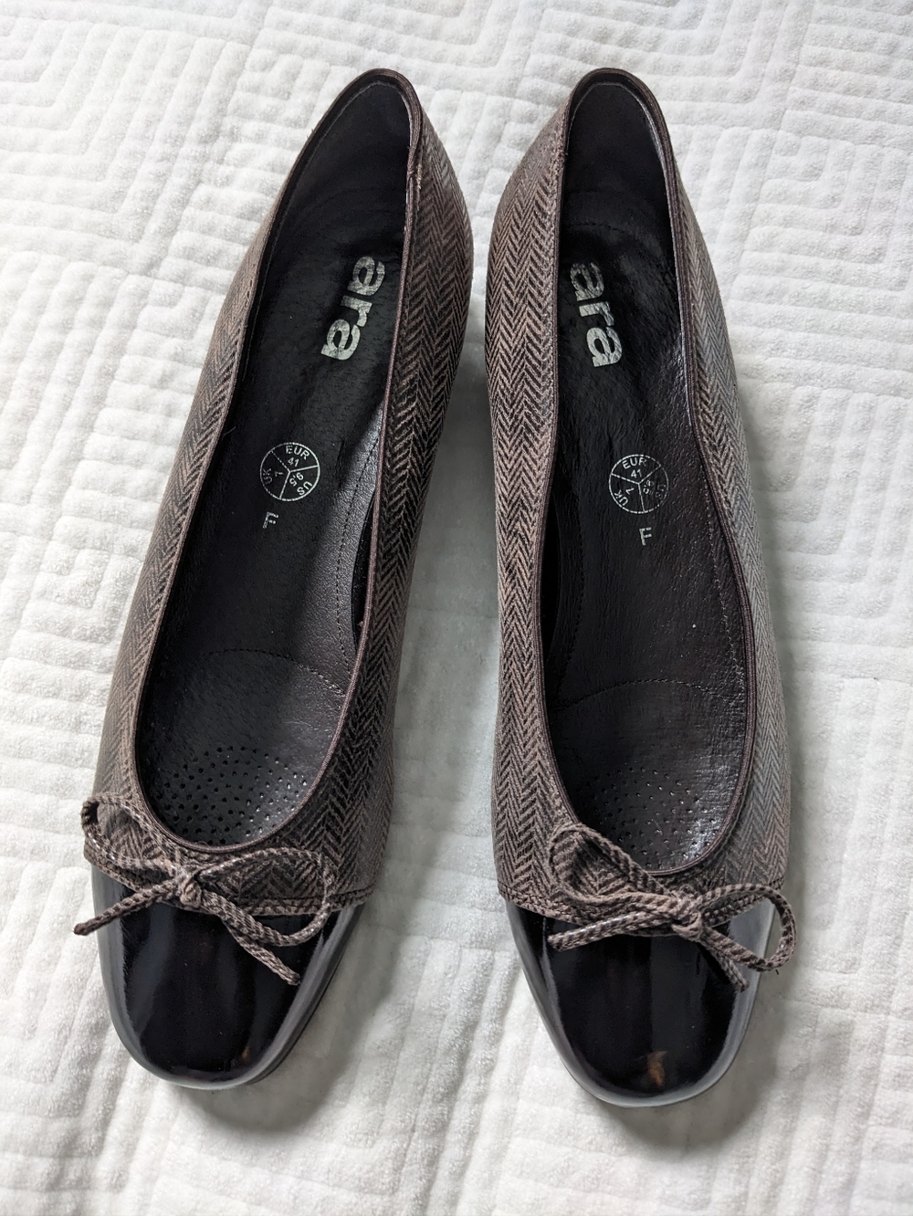 Ara Patent Cap Toe Herringbone Brown Block Heel Size 9.5 Comfy Shoes